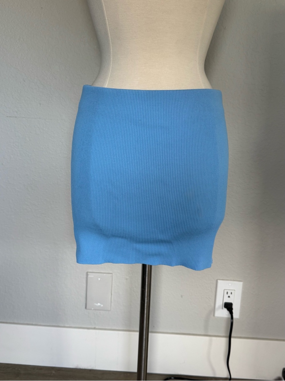 Zara Blue Ribbed Knit Mini Skirt Size Medium